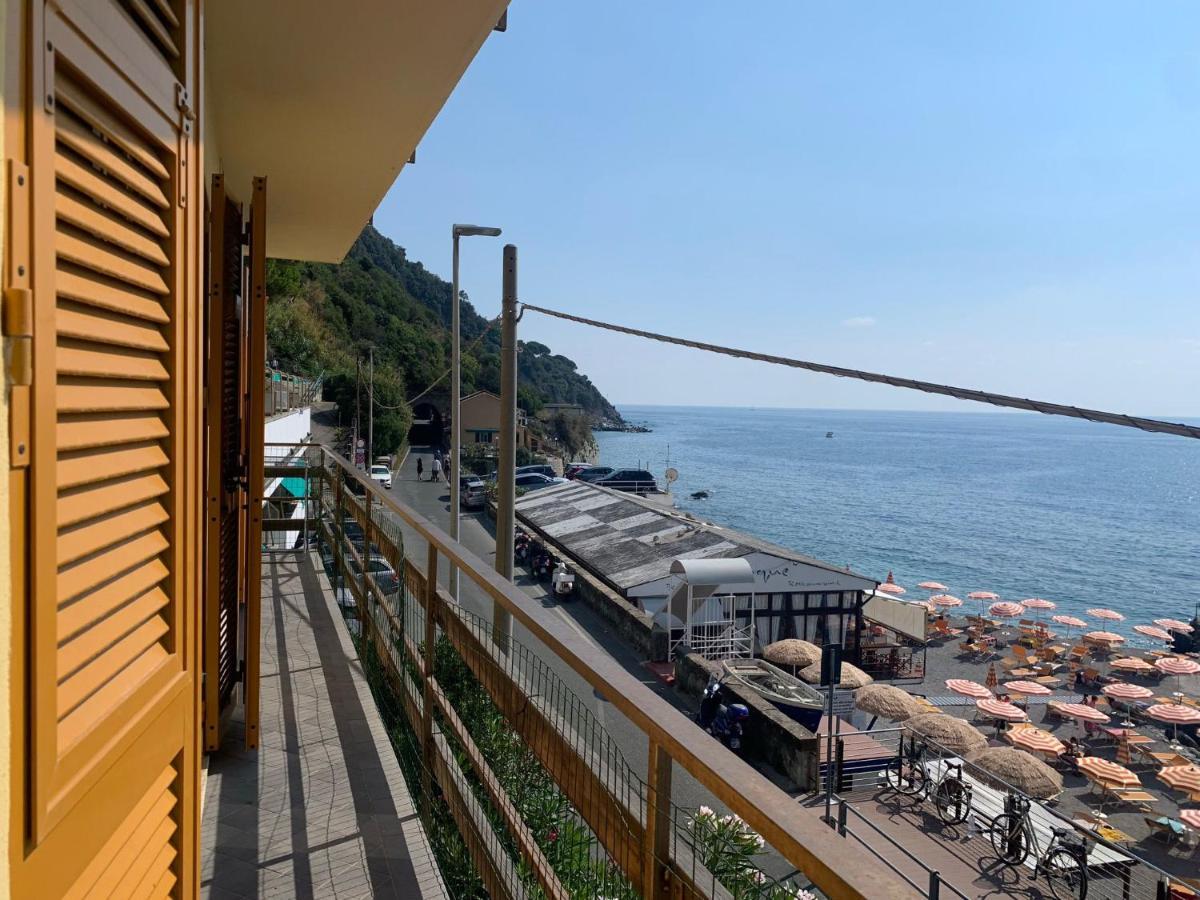 M'Illumino D'Immenso - Moneglia Apartments Экстерьер фото