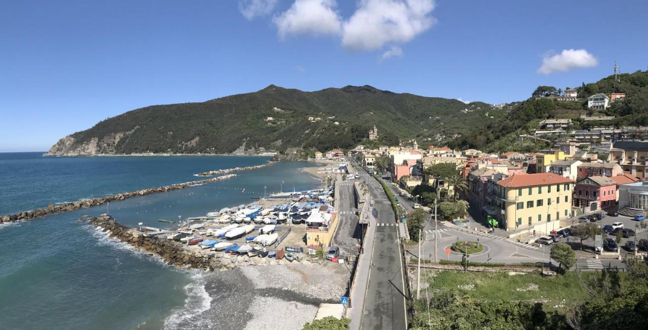 M'Illumino D'Immenso - Moneglia Apartments Экстерьер фото