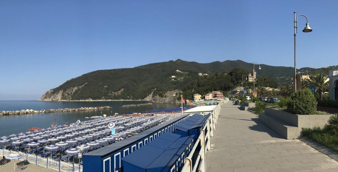 M'Illumino D'Immenso - Moneglia Apartments Экстерьер фото